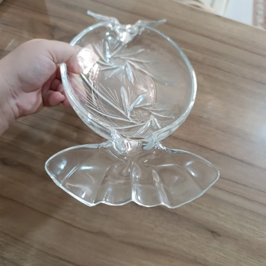 شیرینی خوری