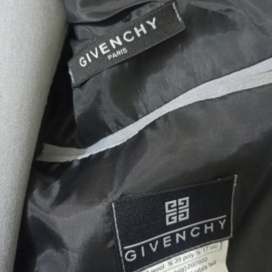 کت و شلوارGIVENCHY