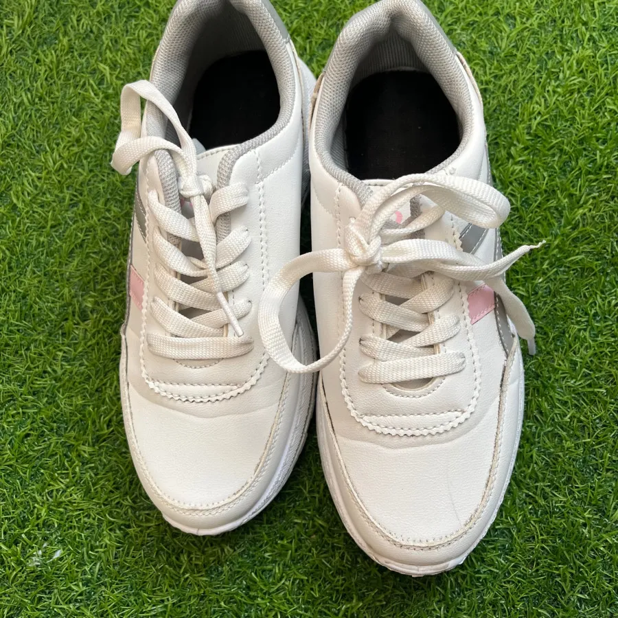 کتونی asics