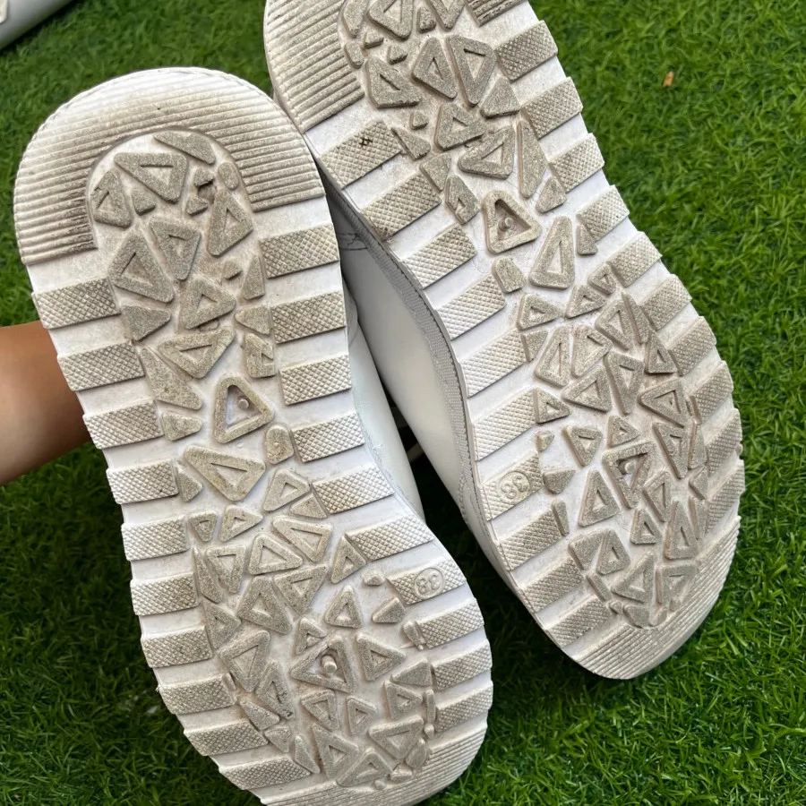 کتونی asics