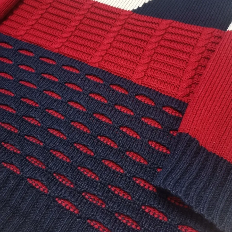 بافت زرشکی سرمه ای تمیز