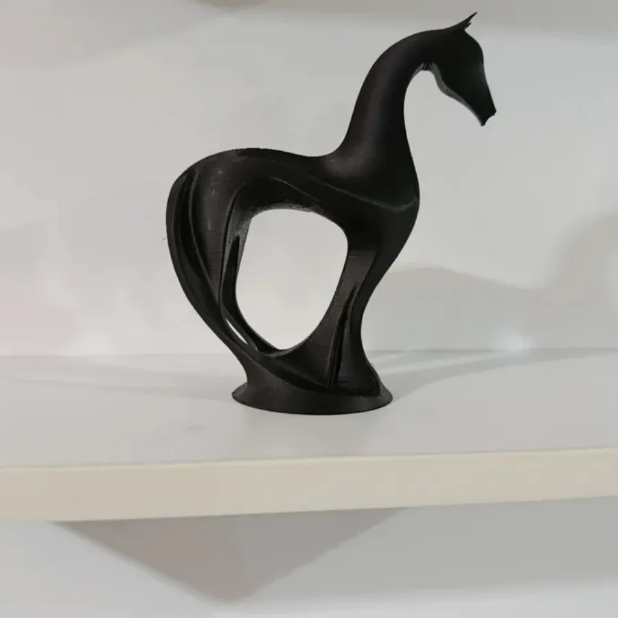 اسب مینیمال