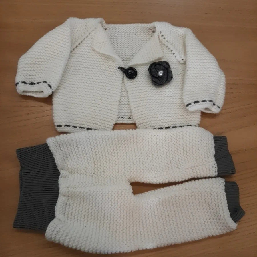 ژاکت و شلوار دست بافت
