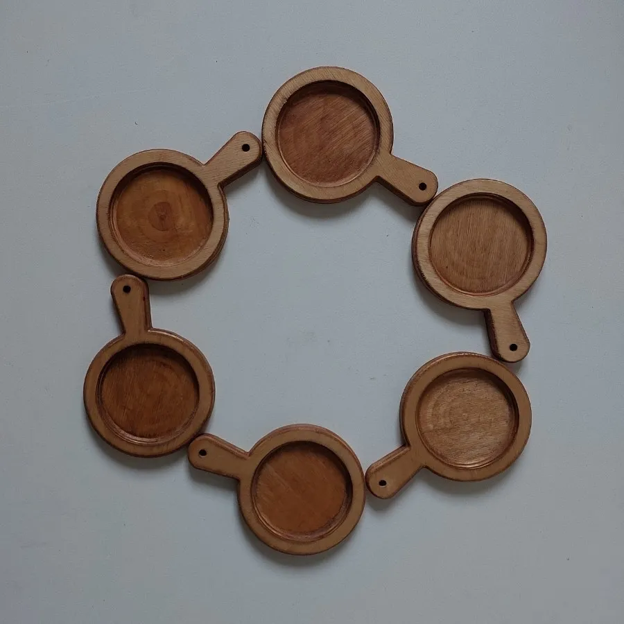 زیرلیوانی چوبی