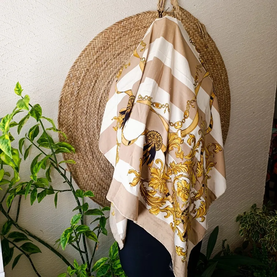 روسری قواره بزرگ