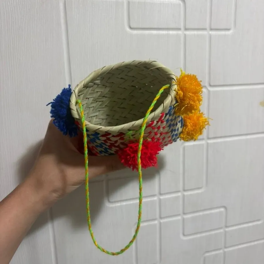 آویز حصیری