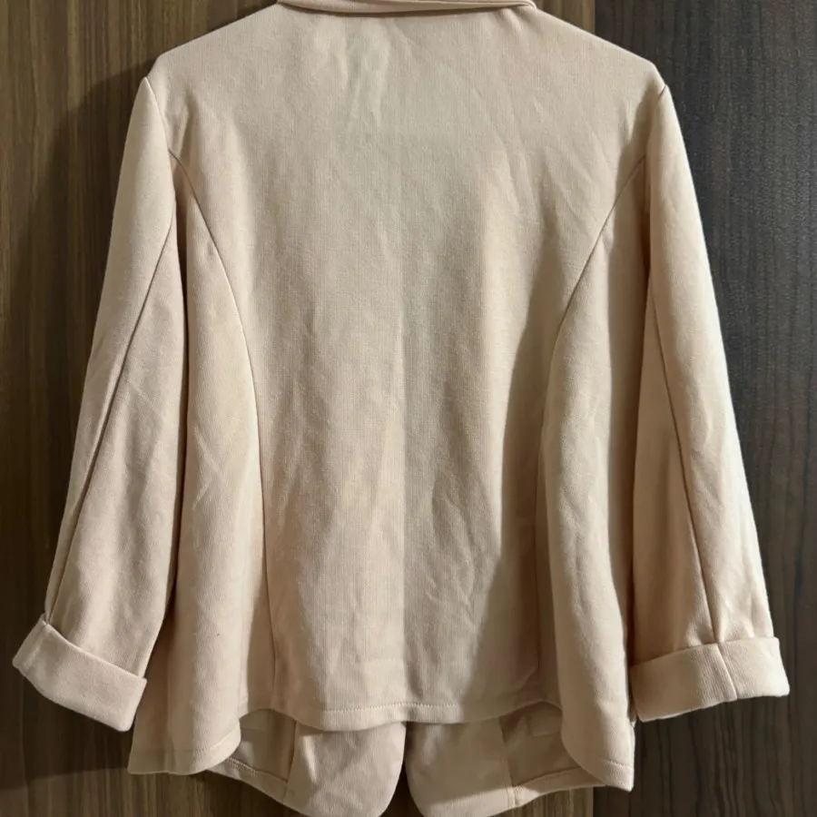 کت صورتی neu look M