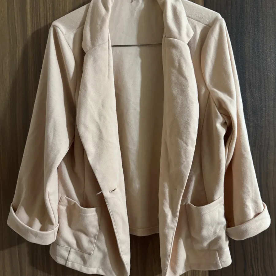 کت صورتی neu look M