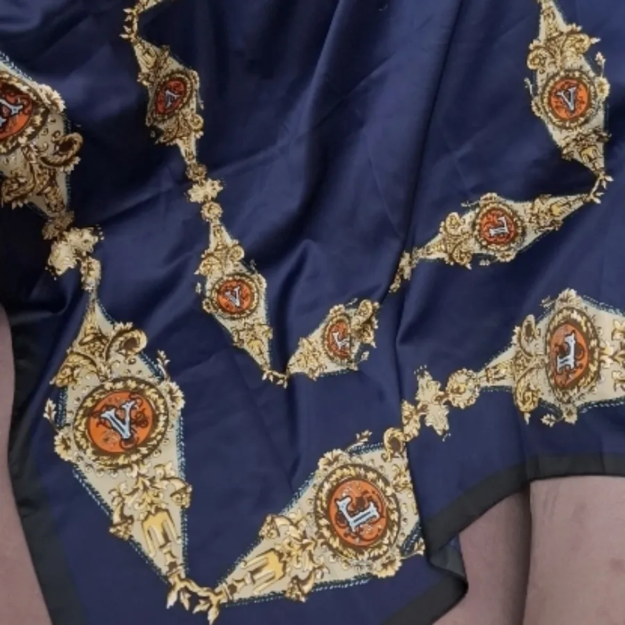 روسری زنانه