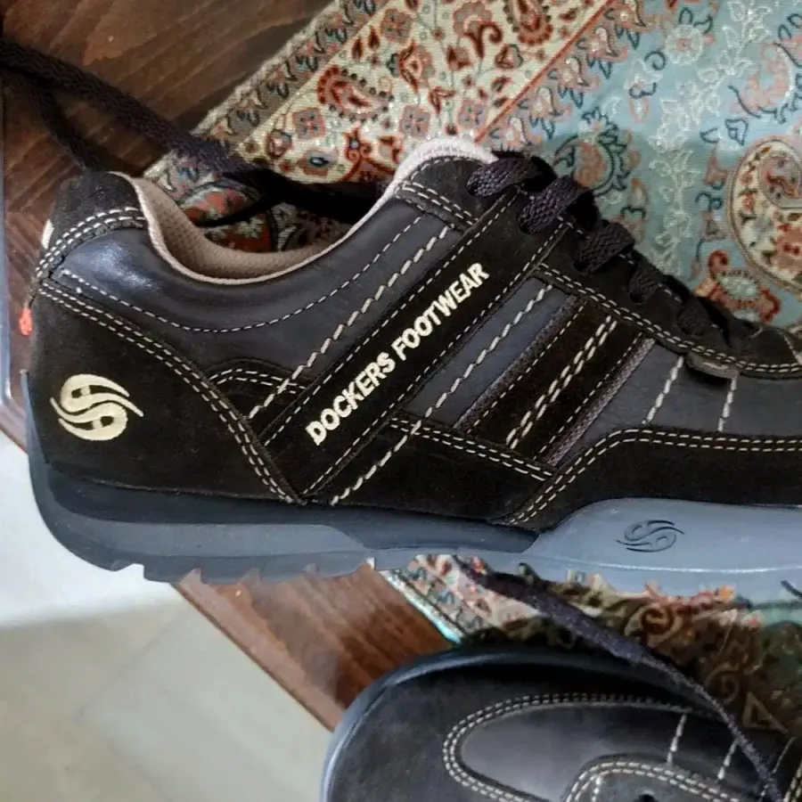 کتونی داکرز اصل