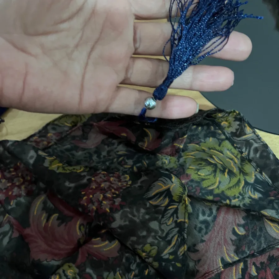 روسری نخی وال گلدار