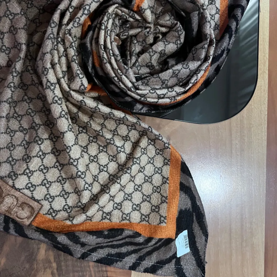 شال موهر مخمل گوچی
