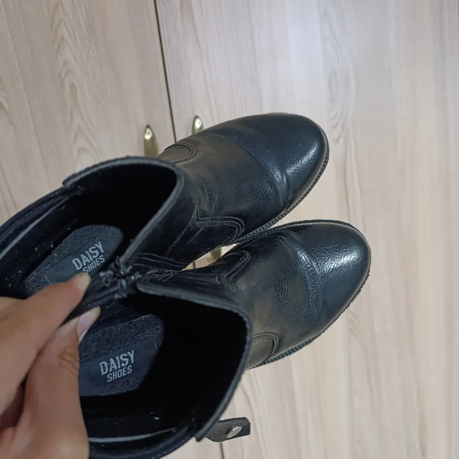 نیم بوت مشکی زنانه