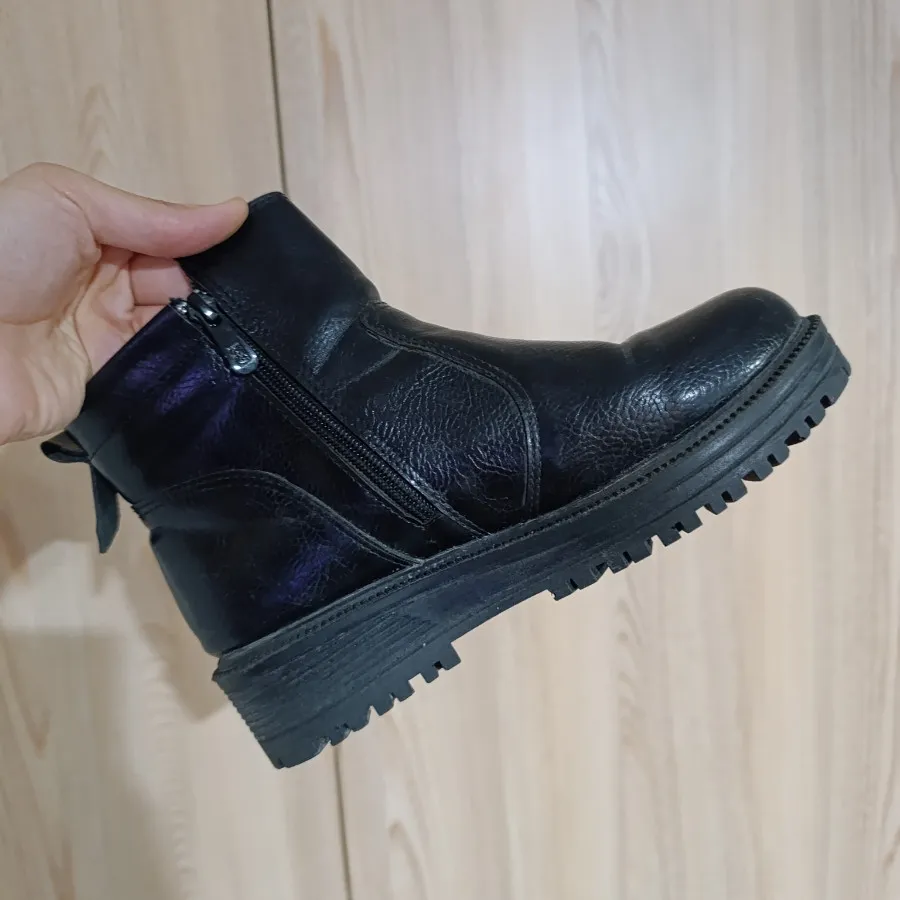 نیم بوت مشکی زنانه