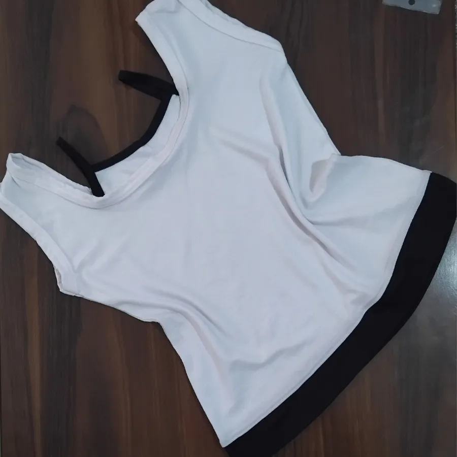 تاپ زنانه