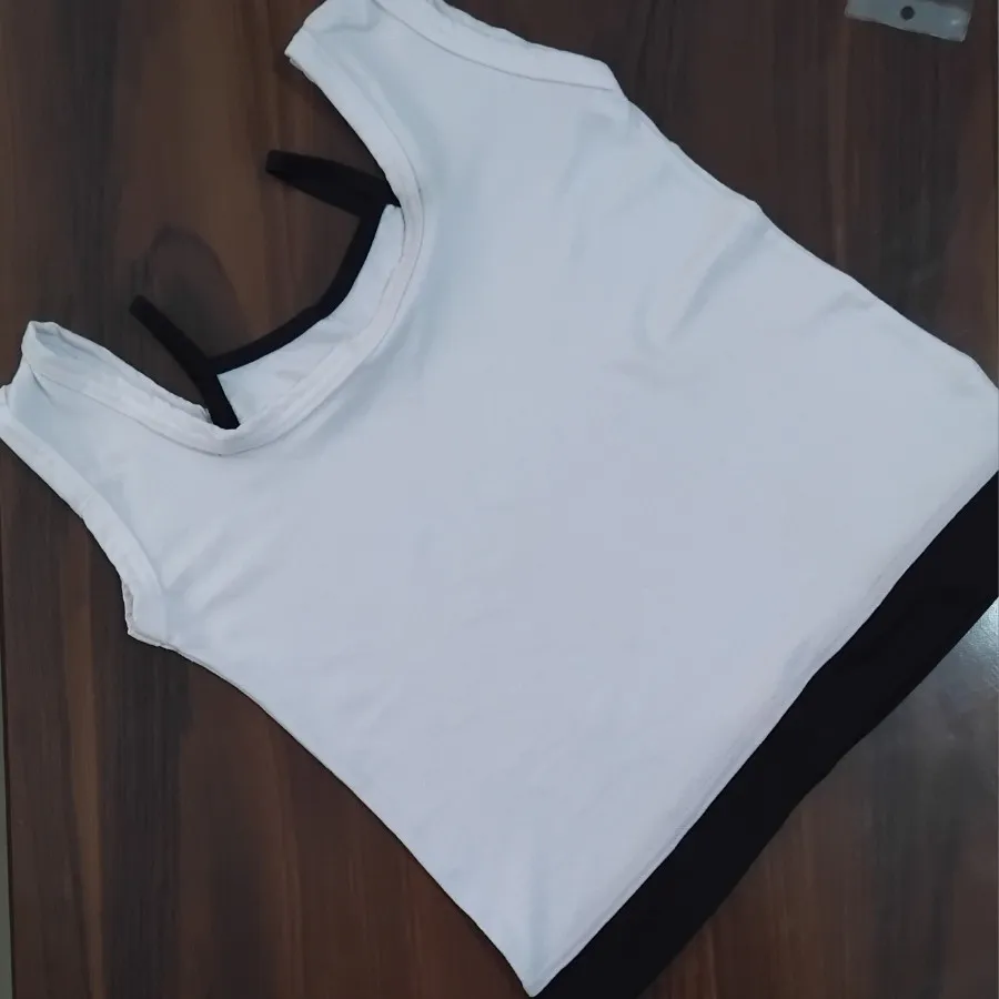 تاپ زنانه