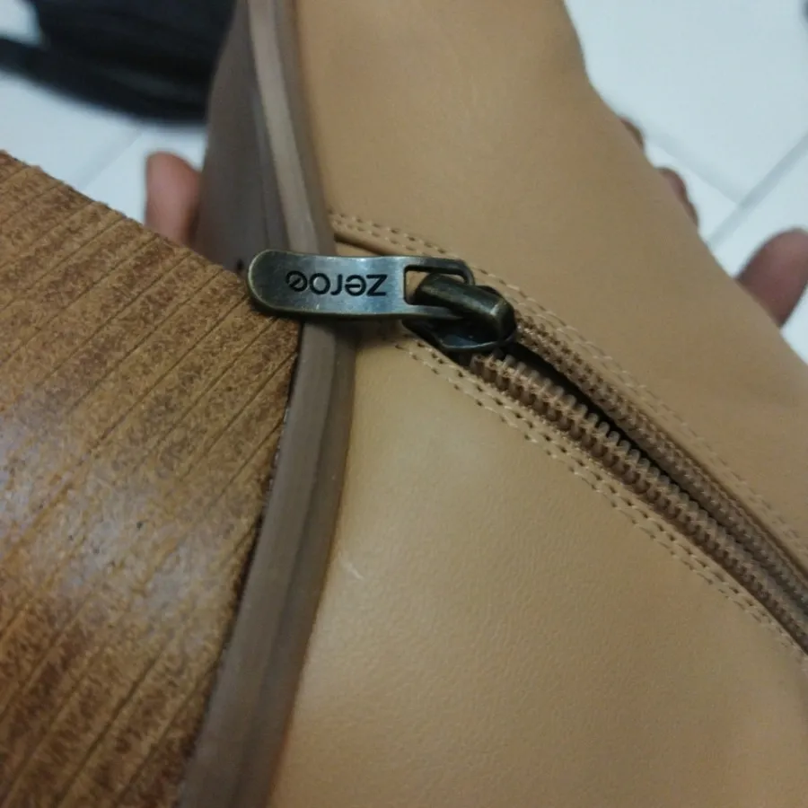 بوت بلند بزند gina