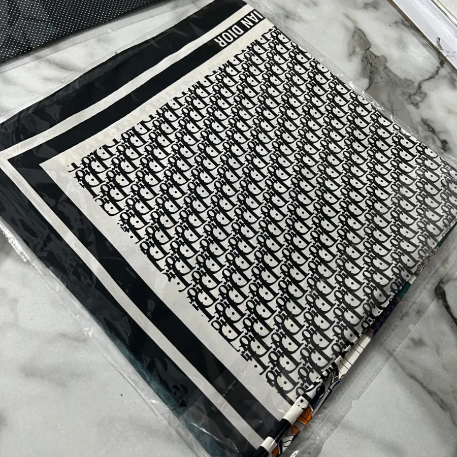مینی اسکارف
