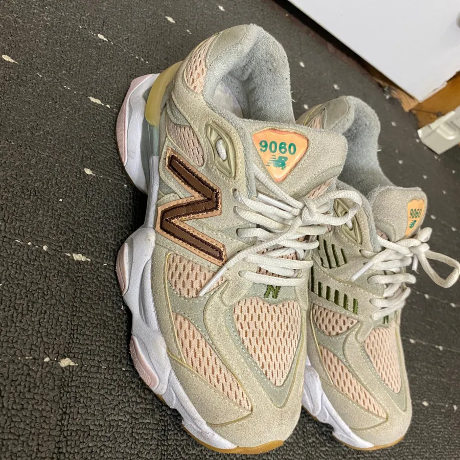 کتونی نیوبالانس 9060