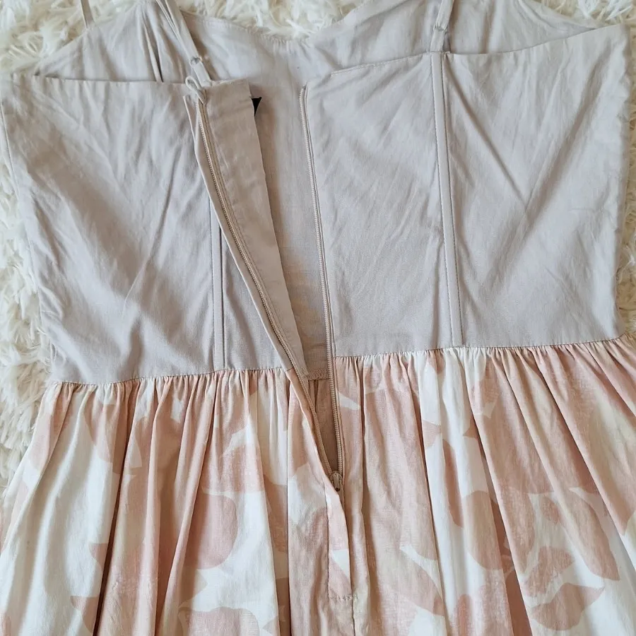 پیراهن دخترانه