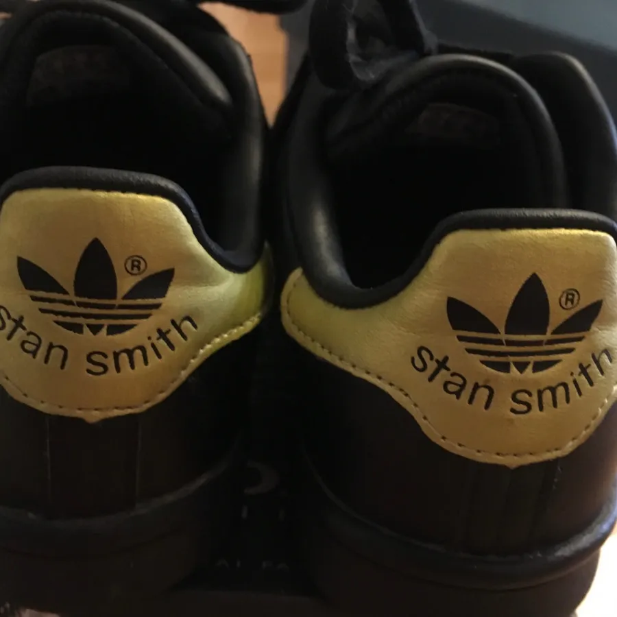کفش آدیداس مدل stanSmith