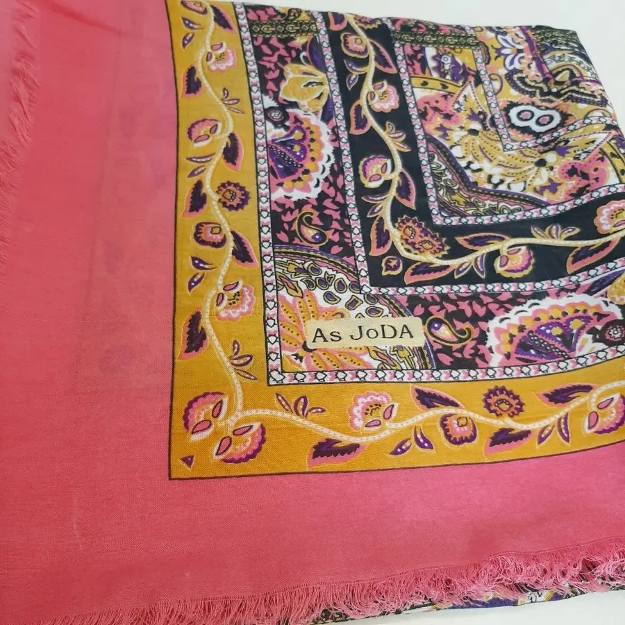 روسری قواره بزرگ طرح سنتی
