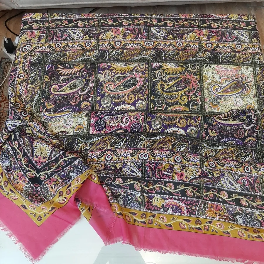 روسری قواره بزرگ طرح سنتی