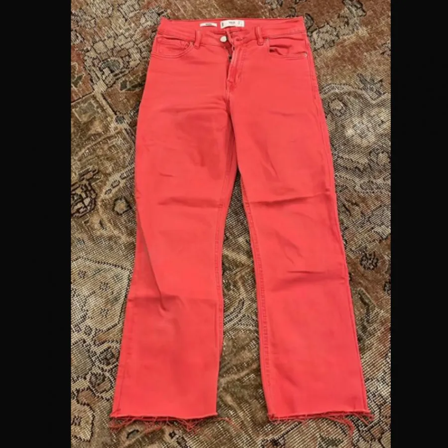 شلوار جین منگو mango