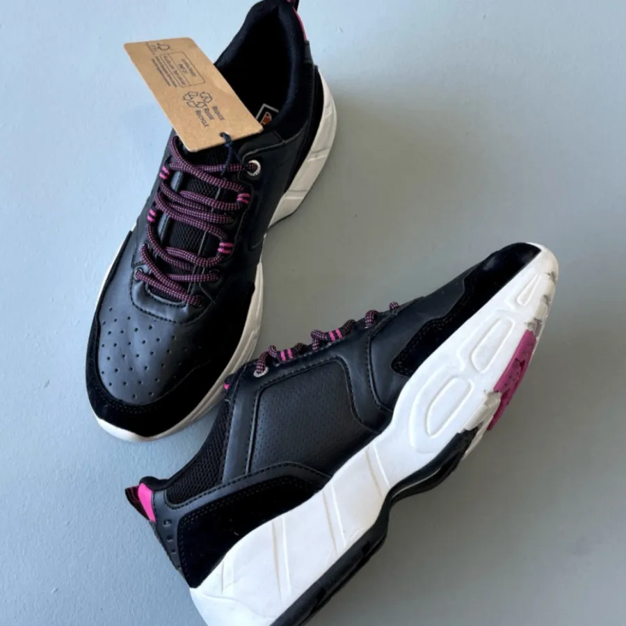کفش برند ELLESSE