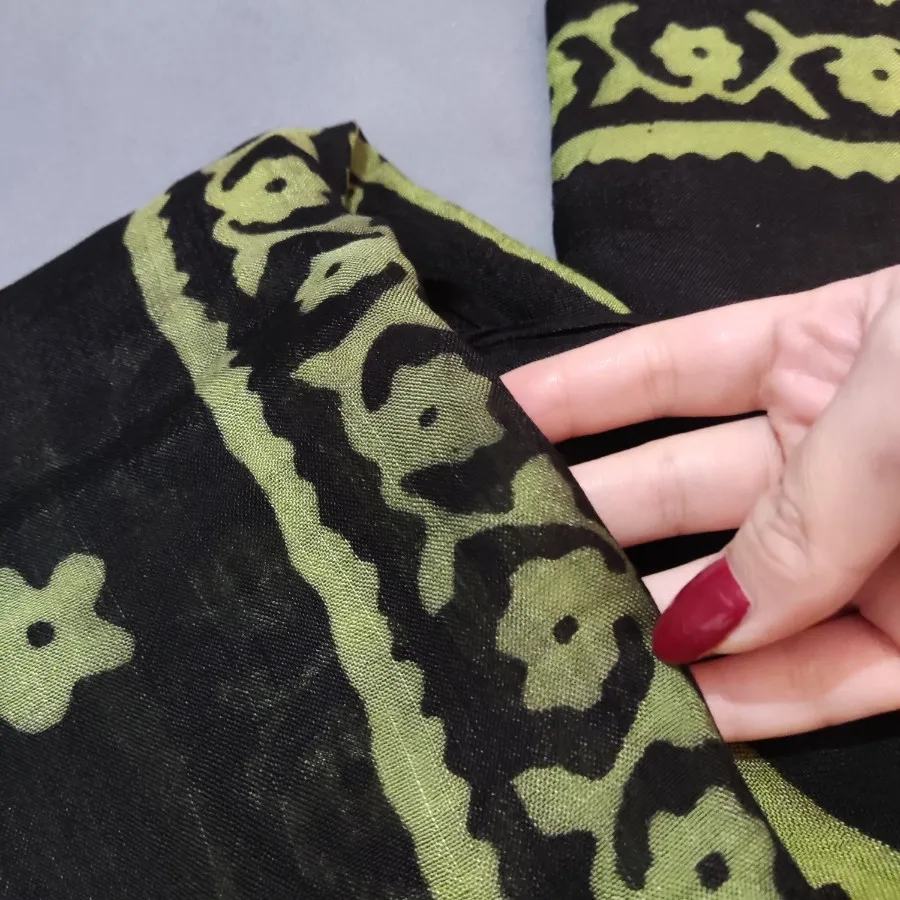 روسری شیک نخی