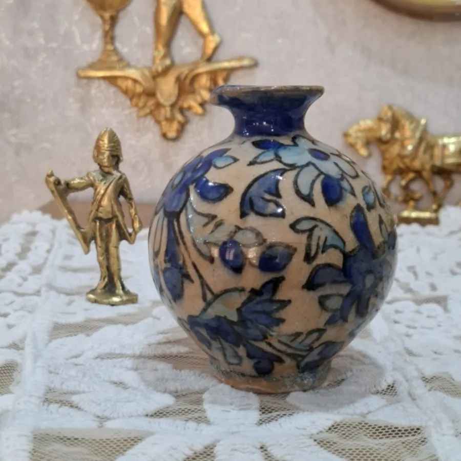 گلدان  نقاشی دست