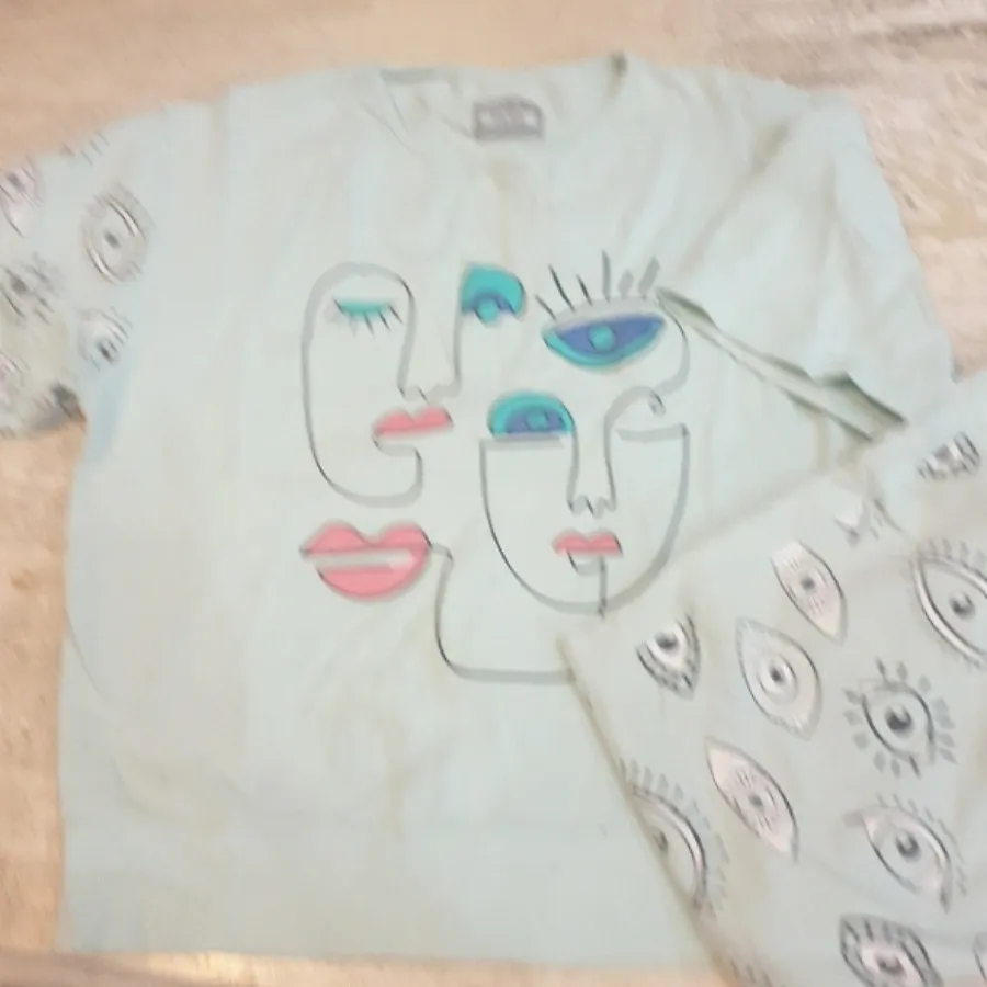 تی شرت و شلوار مناسب خونه