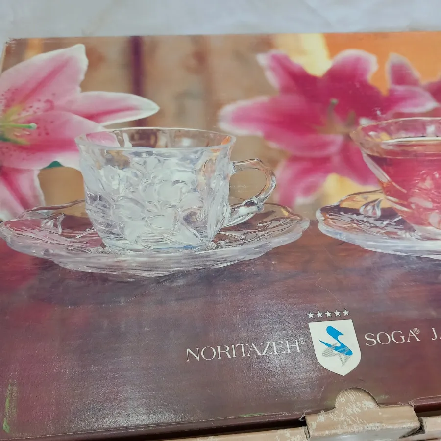 فنجان نعلبکی ژاپنی
