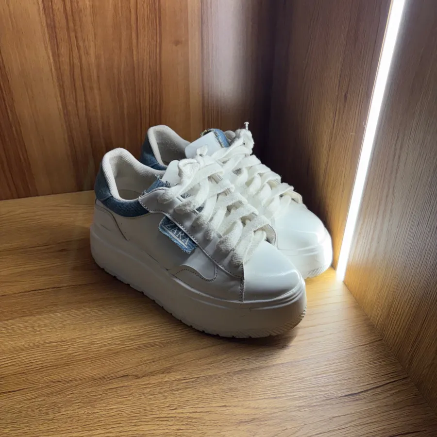 کتونی زارا سفید