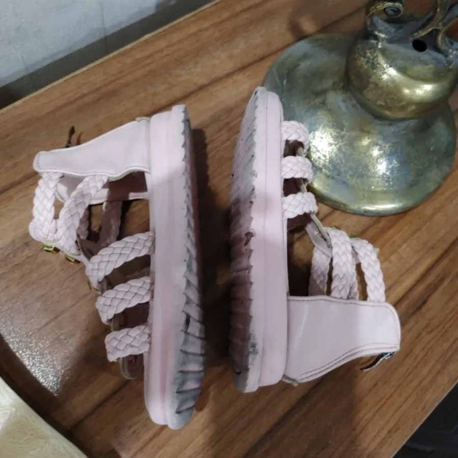 صندل دخترونه