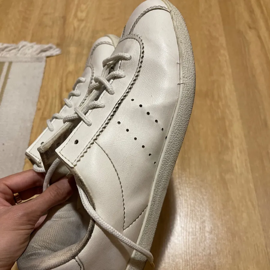 کتانی کوتون سفید