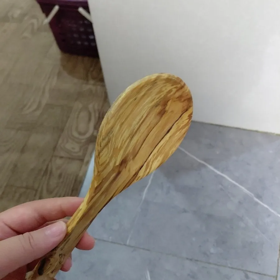 قاشق چوبی
