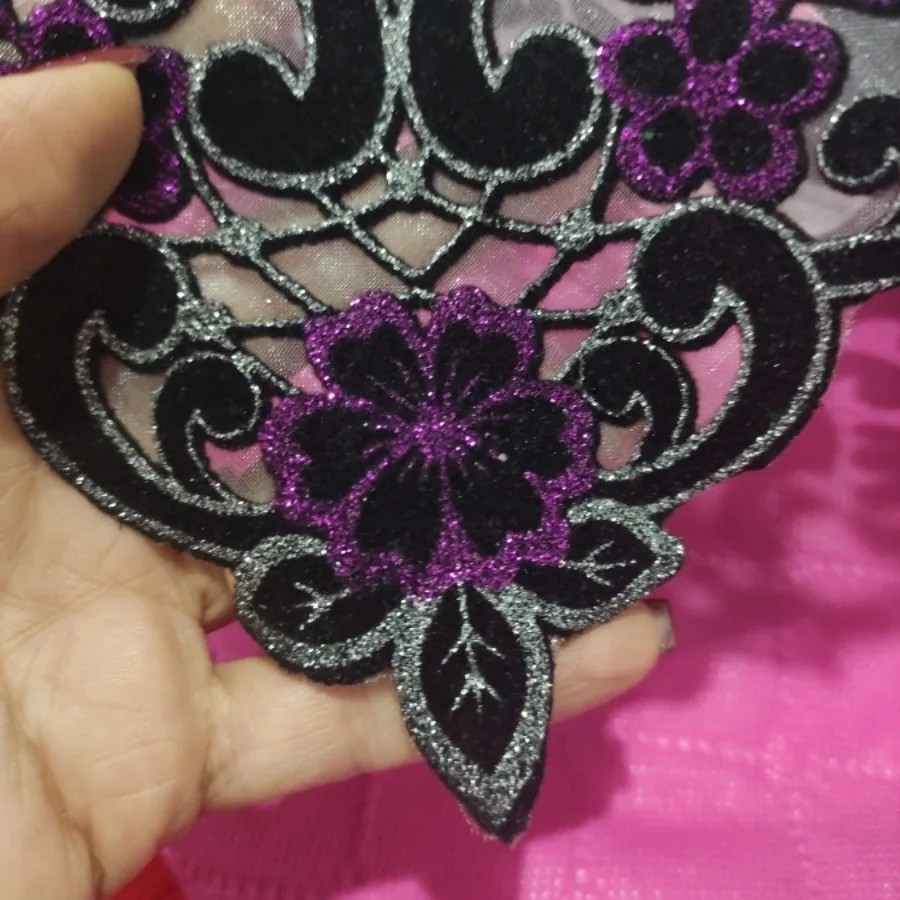 رومیزی کنار مبلی