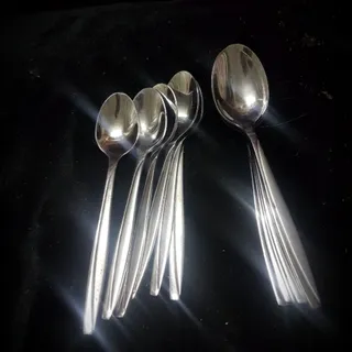 مربا خوری وچایخوری