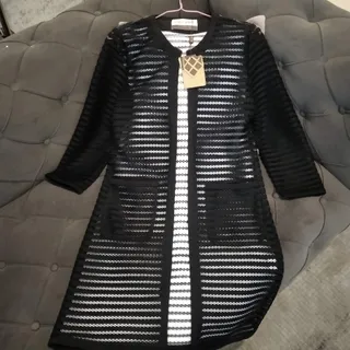 مانتو جلو باز