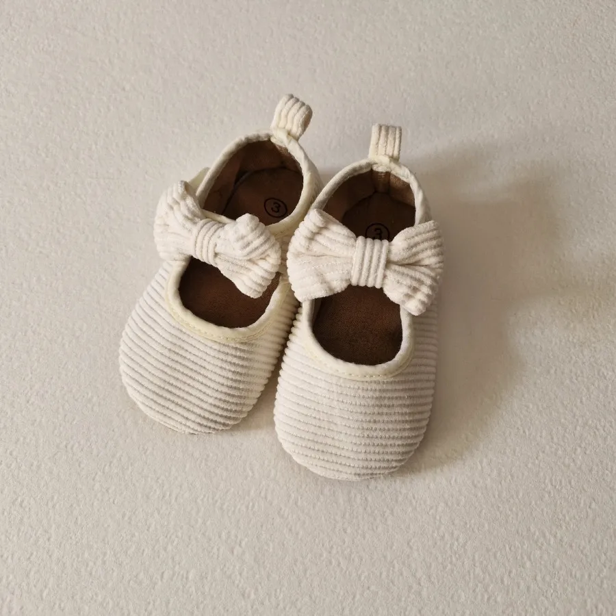 پاپوش وارداتی بچگانه