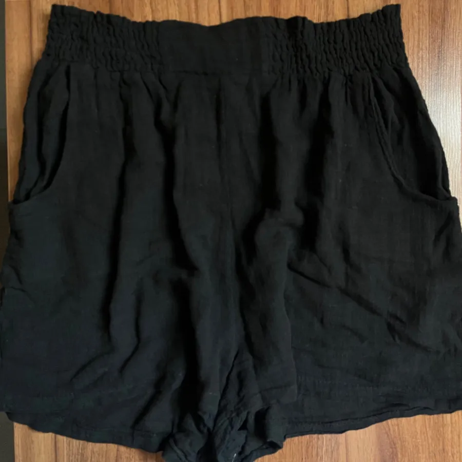 شلوارک لینن ایتالیایی