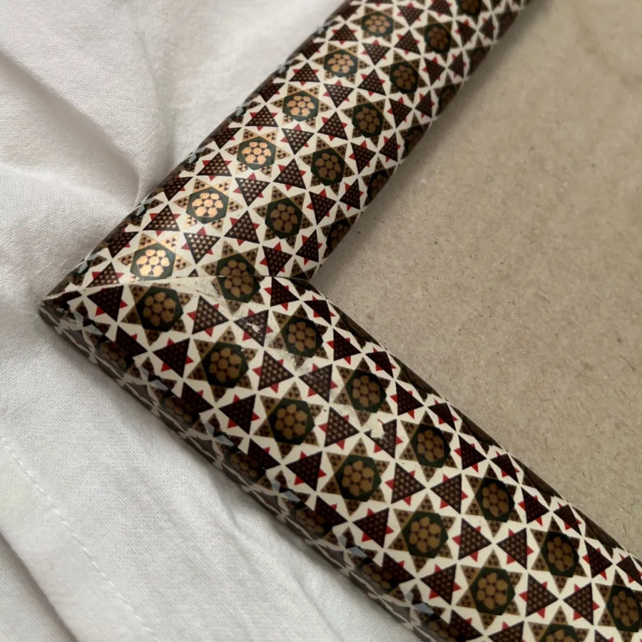 قاب طرح منبت