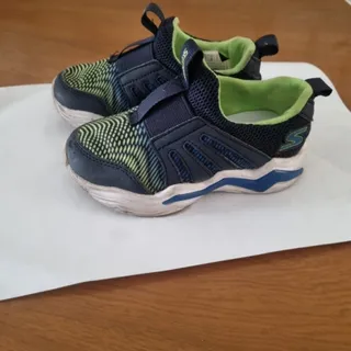 کفش اسکیچرز بچه گانه