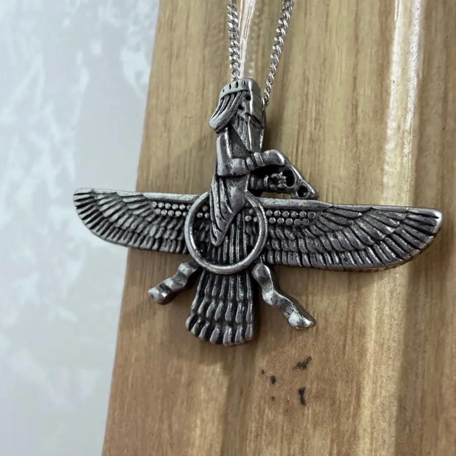 گردنبند فروهر/اویز فروهر