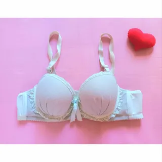 لباس زیر زنانه