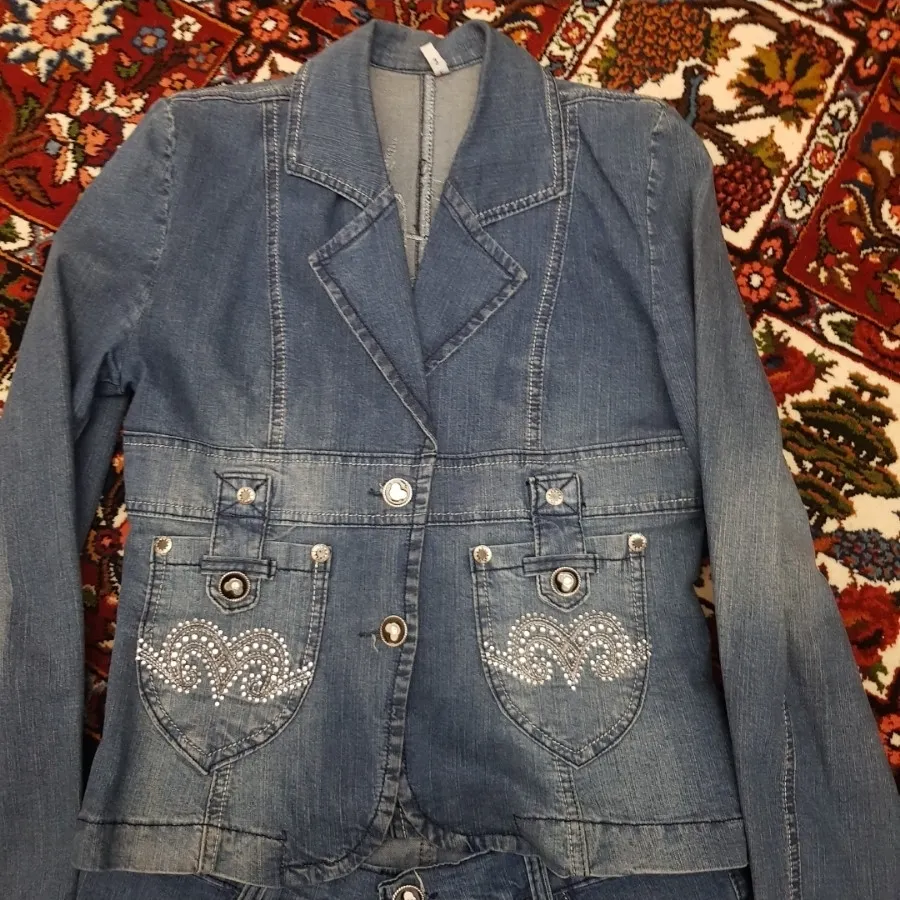 کت و شلوار لی