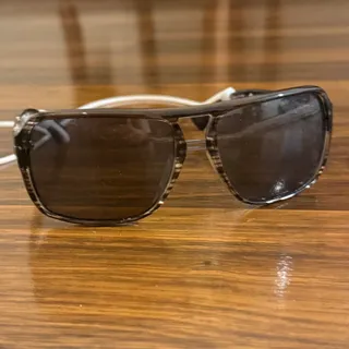 عینک دودی همراه تجهیزات