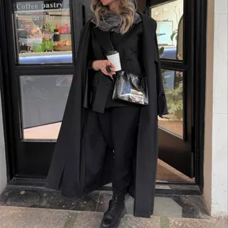 ترنچ کت با وست