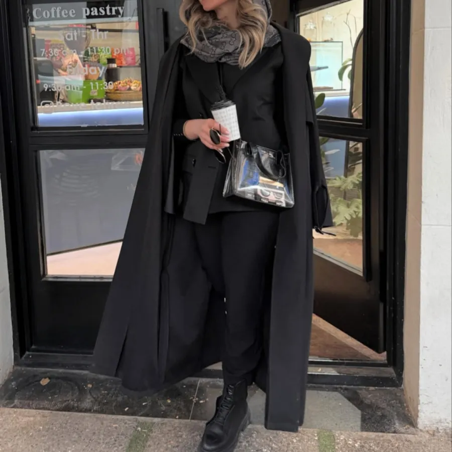 ترنچ کت با وست